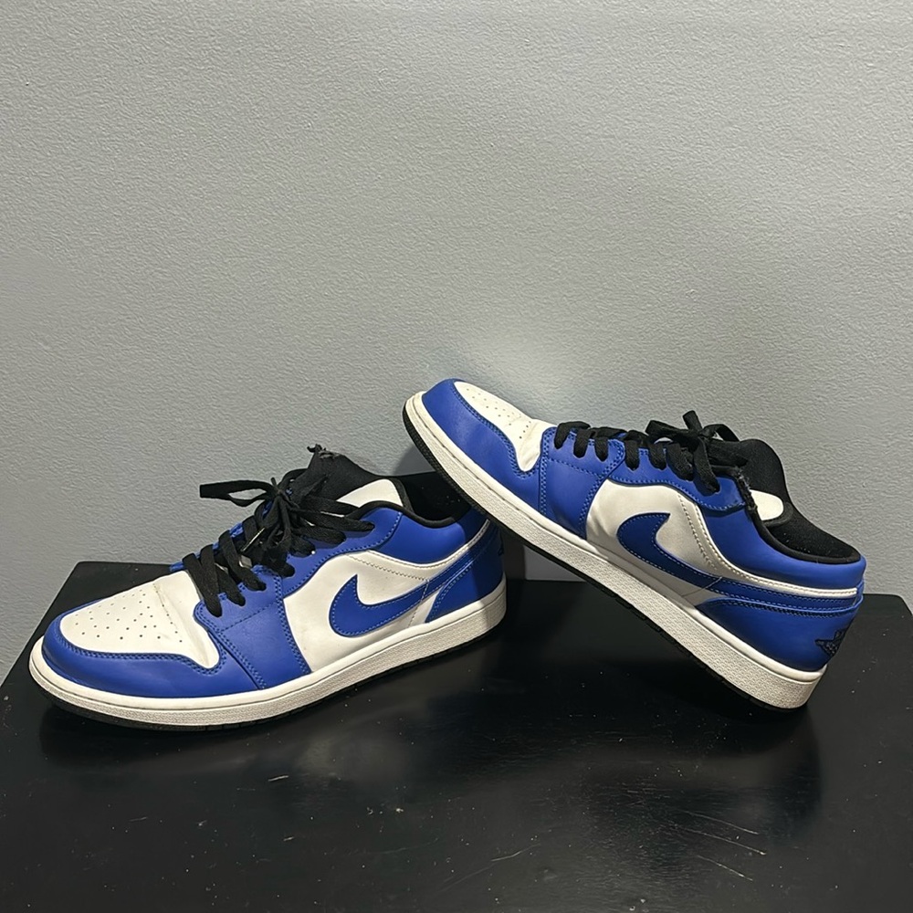 Air Jordan 1 Retro Low Royal Blue